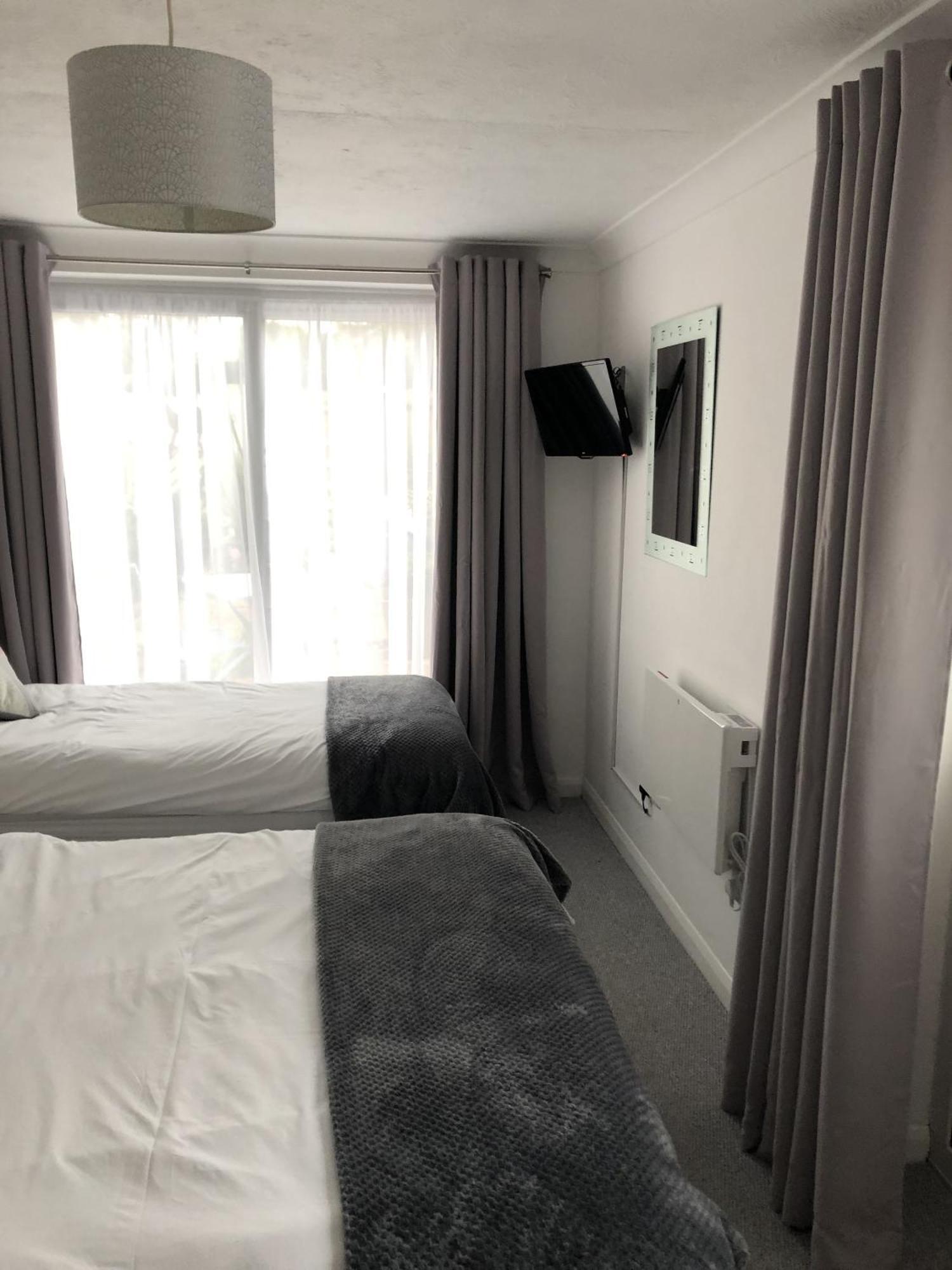 Basingstoke En Suite Room In Garden Annex Экстерьер фото